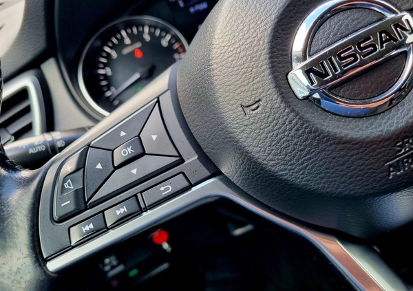 Nissan Qashqai cena 67900 przebieg: 101000, rok produkcji 2018 z Stęszew małe 277